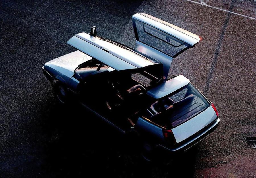  Renault Gabbiano Concept 1983 года  (фото 7 из 8)